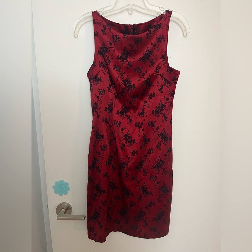 Chic Red and Black Floral Dress